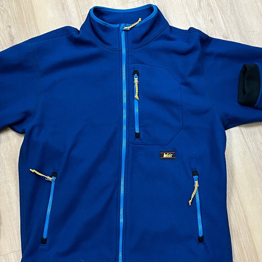 REI Cooperative Blue Polartec Fleece Jacket Full Zip Chest Pocket Yellow Accents